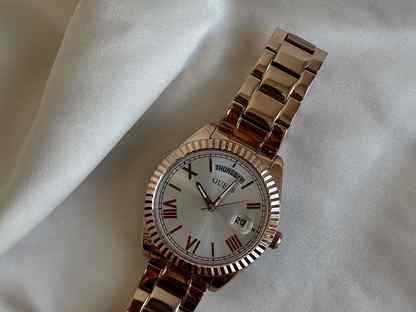 Часы женские guess